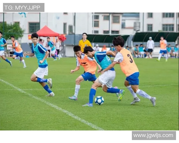 今日足球竞技盛宴精彩纷呈各大联赛激战正酣球迷热情高涨不容错过 今日足球竞技盛宴精彩纷呈各大联赛激战正酣球迷热情高涨不容错过